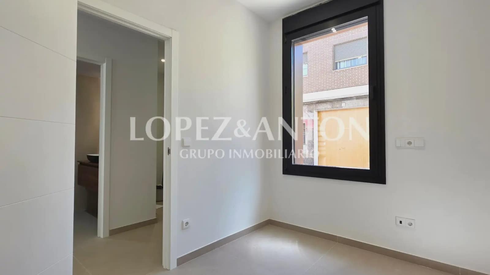 4 quarto Casa em Banda para venda em Benaguasil com piscina - 450 000 € (Ref: 9872800)