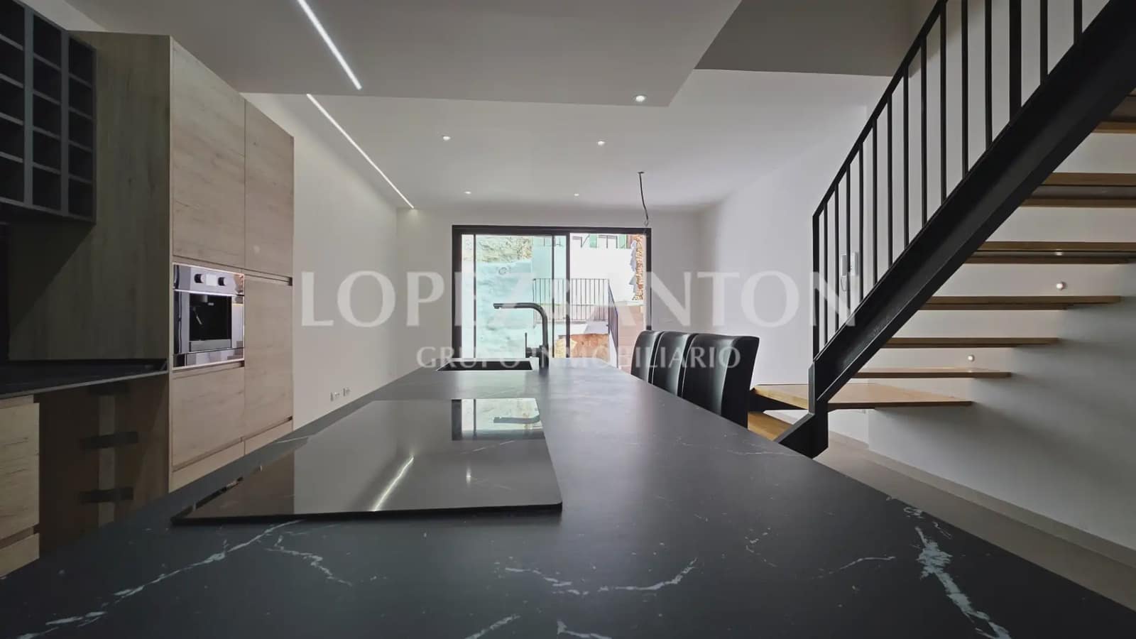 4 quarto Casa em Banda para venda em Benaguasil com piscina - 450 000 € (Ref: 9872800)
