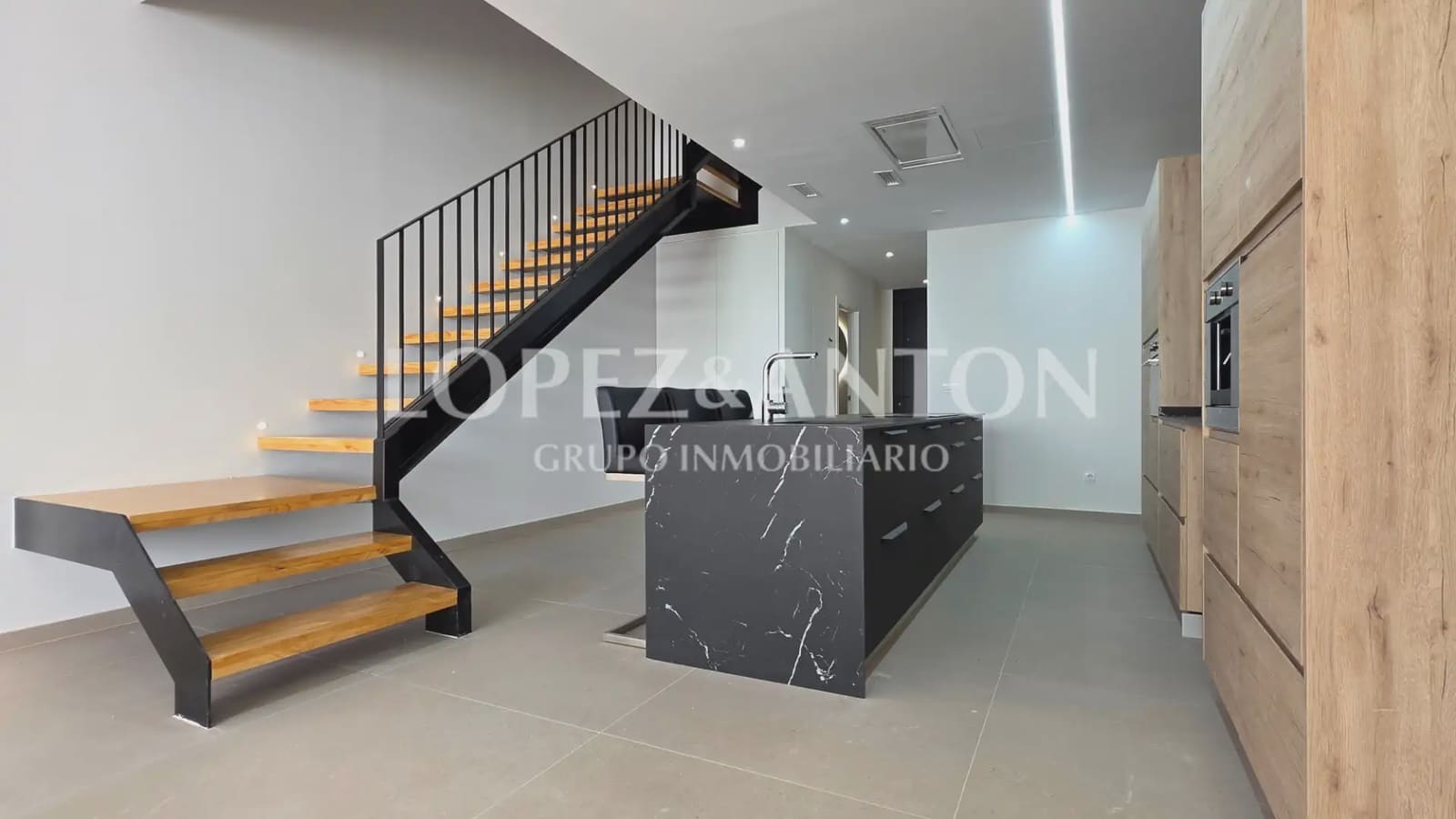 4 quarto Casa em Banda para venda em Benaguasil com piscina - 450 000 € (Ref: 9872800)
