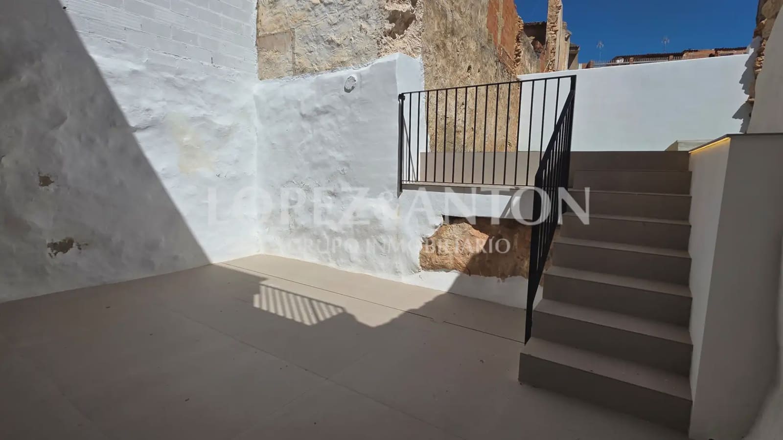 4 quarto Casa em Banda para venda em Benaguasil com piscina - 450 000 € (Ref: 9872800)