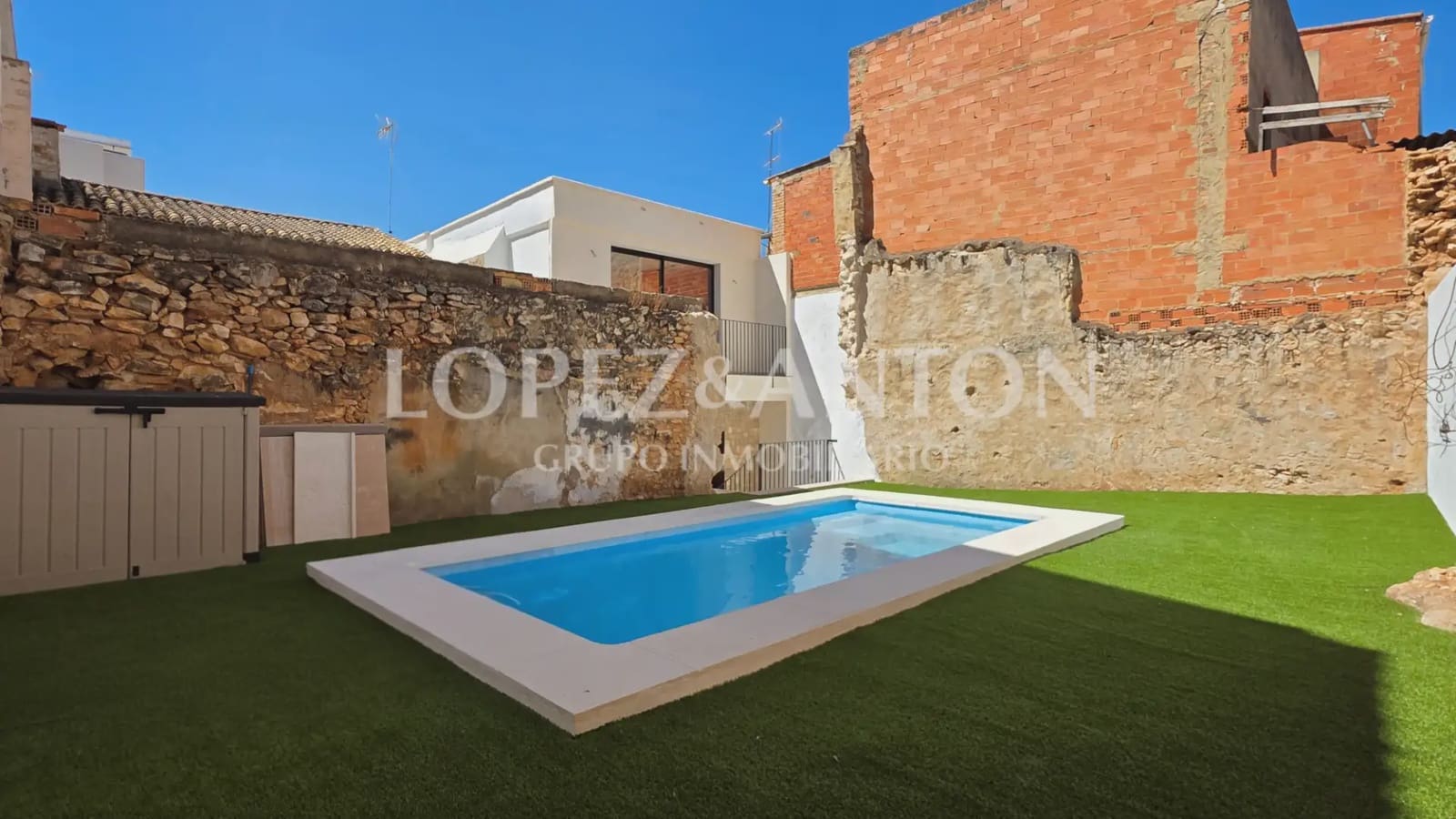 4 quarto Casa em Banda para venda em Benaguasil com piscina - 450 000 € (Ref: 9872800)