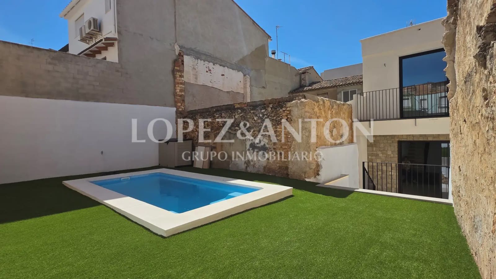 4 quarto Casa em Banda para venda em Benaguasil com piscina - 450 000 € (Ref: 9872800)