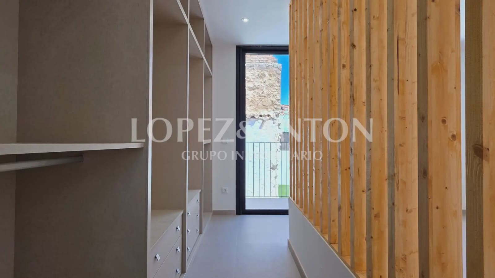4 quarto Casa em Banda para venda em Benaguasil com piscina - 450 000 € (Ref: 9872800)