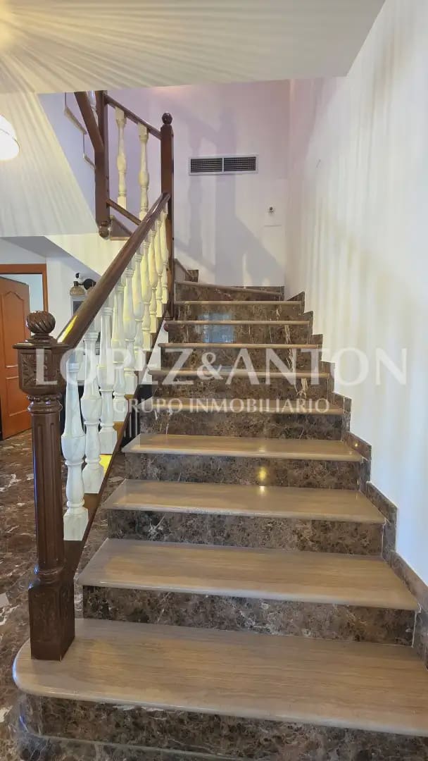 4 sovrum Villa till salu i L'Eliana med pool garage - 900 000 € (Ref: 9891062)