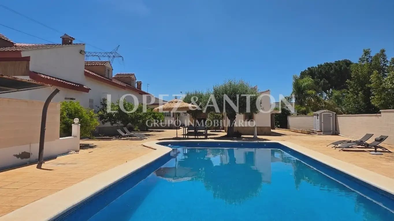 4 sovrum Villa till salu i L'Eliana med pool garage - 900 000 € (Ref: 9891062)
