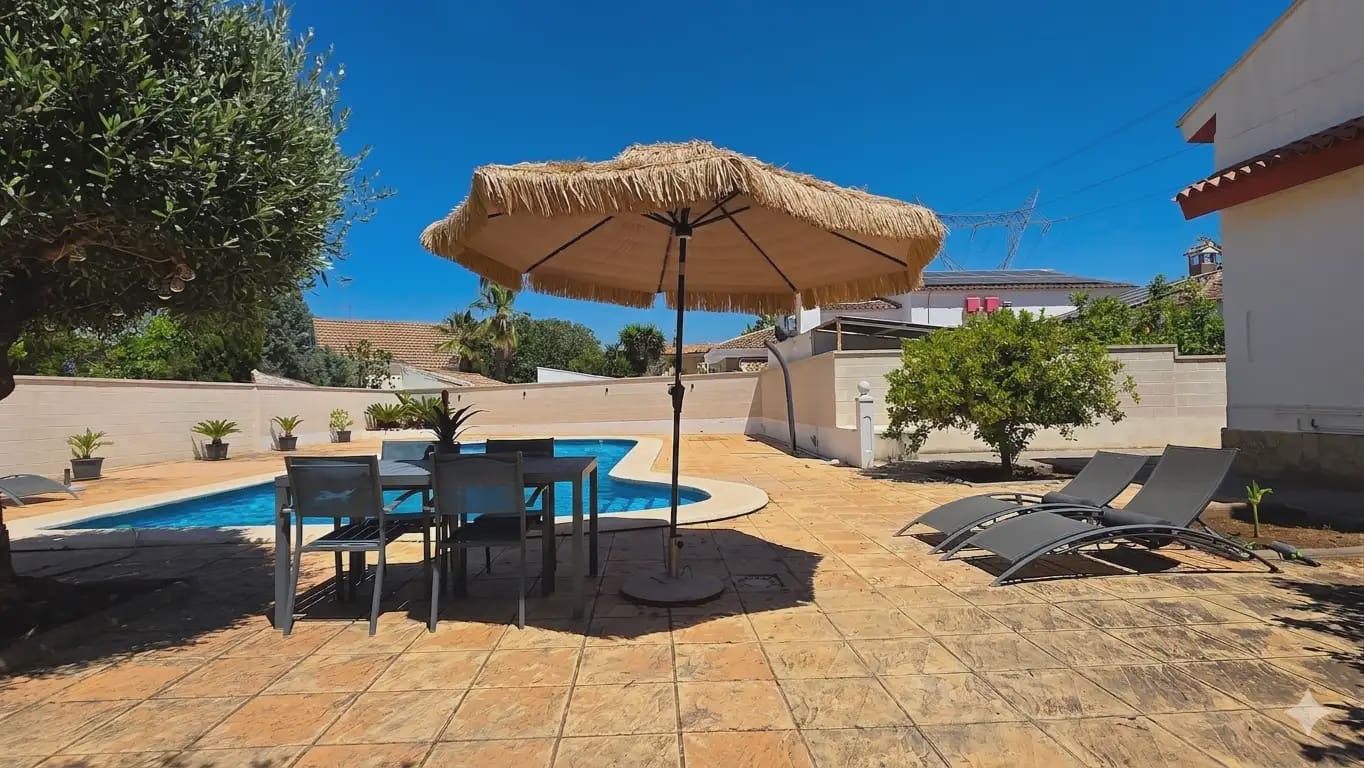 4 sovrum Villa till salu i L'Eliana med pool garage - 900 000 € (Ref: 9891062)