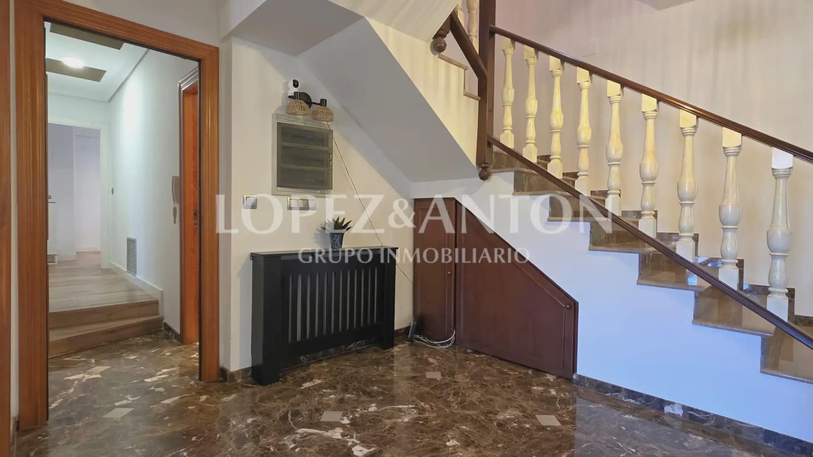 4 sovrum Villa till salu i L'Eliana med pool garage - 900 000 € (Ref: 9891062)
