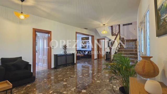 4 sovrum Villa till salu i L'Eliana med pool garage - 900 000 € (Ref: 9891062)