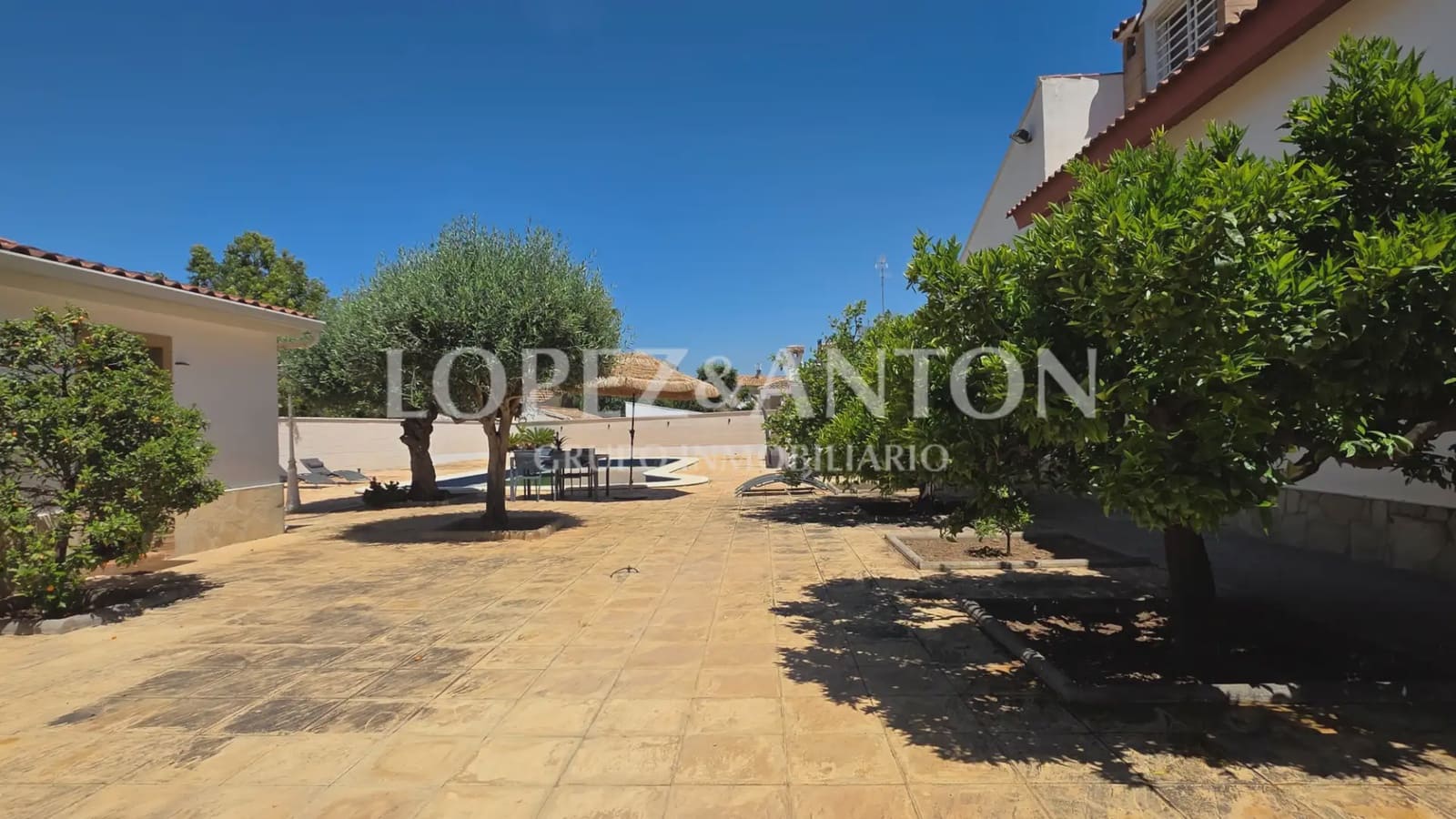 4 sovrum Villa till salu i L'Eliana med pool garage - 900 000 € (Ref: 9891062)
