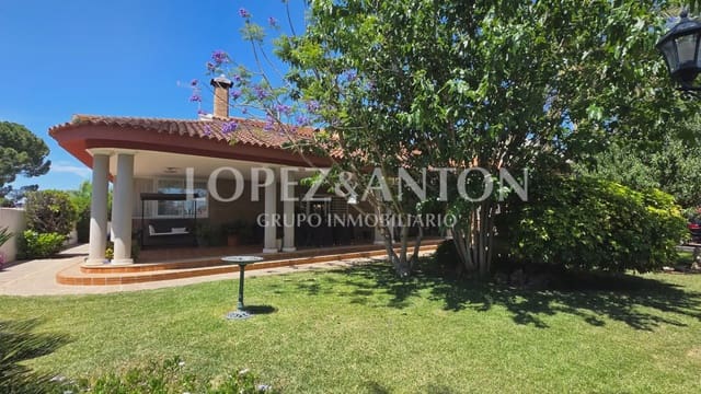 4 sovrum Villa till salu i L'Eliana med pool garage - 900 000 € (Ref: 9891062)