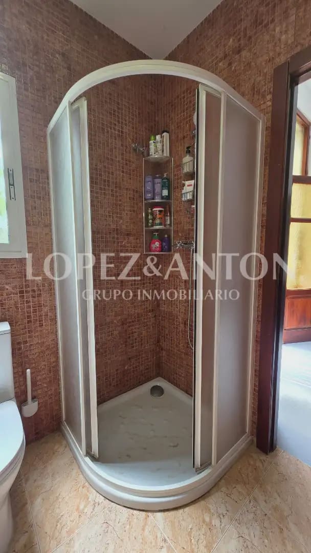 3 sypialnia Dom na sprzedaż w La Pobla de Vallbona z basenem - 395 000 € (Ref: 9902253)
