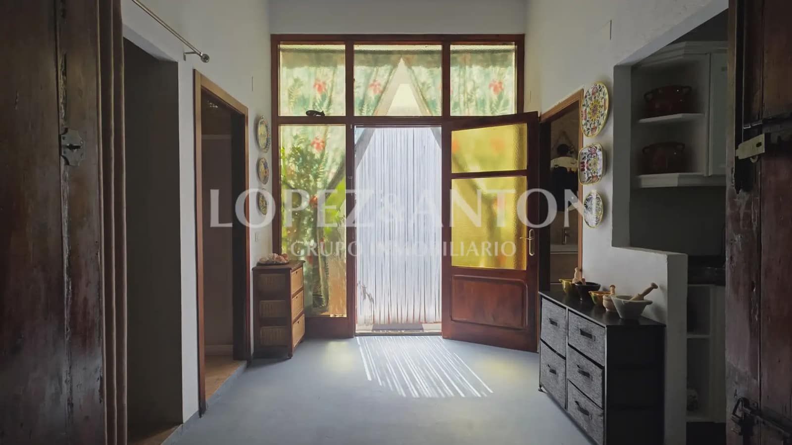 3 sypialnia Dom na sprzedaż w La Pobla de Vallbona z basenem - 395 000 € (Ref: 9902253)