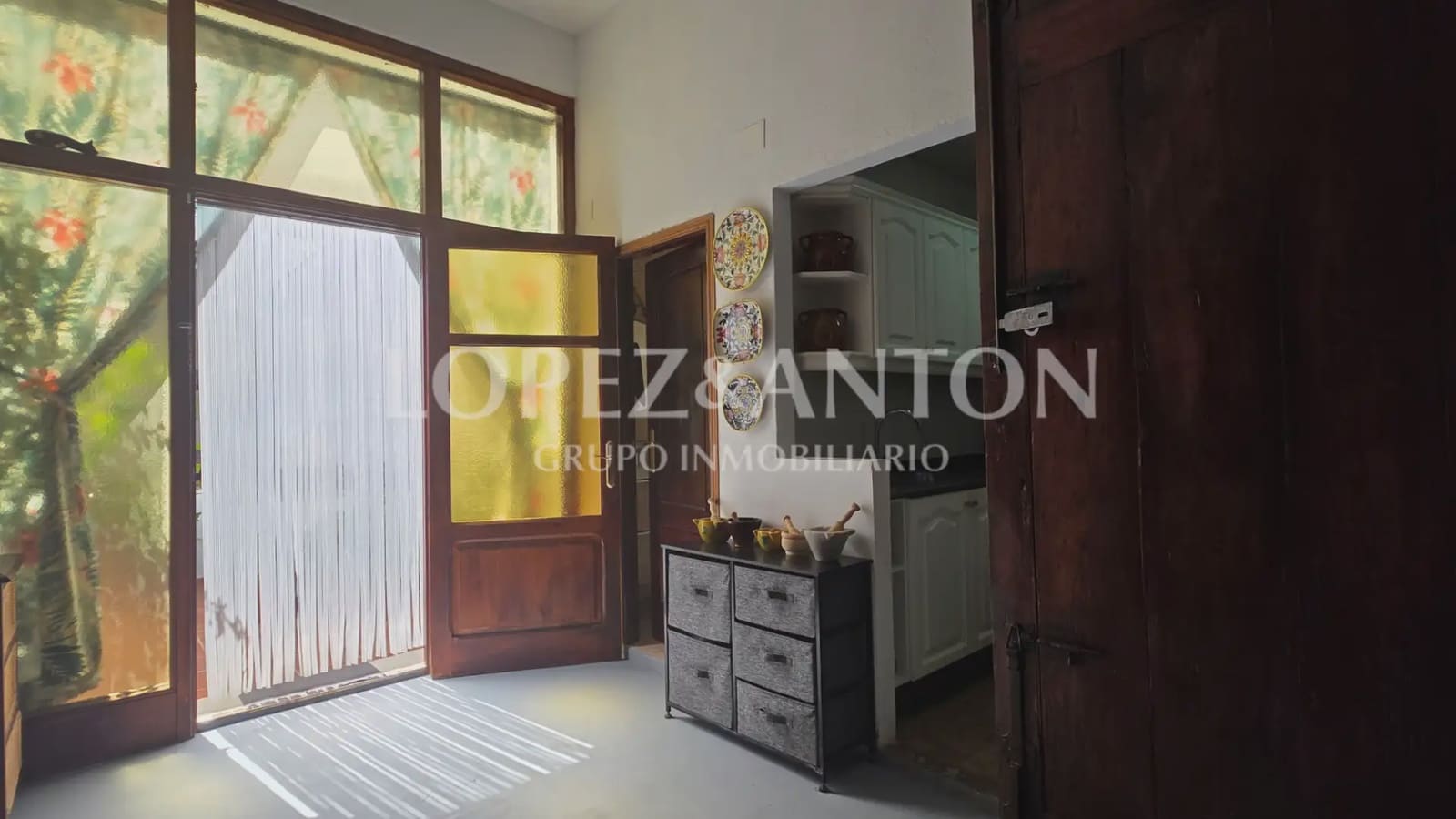 3 sypialnia Dom na sprzedaż w La Pobla de Vallbona z basenem - 395 000 € (Ref: 9902253)