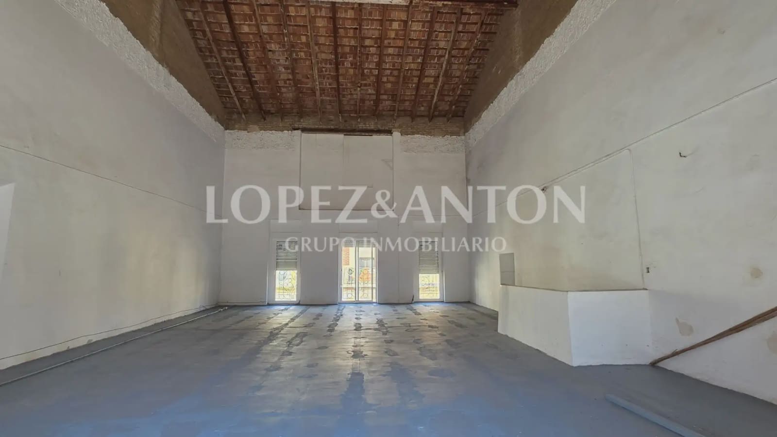 3 sypialnia Dom na sprzedaż w La Pobla de Vallbona z basenem - 395 000 € (Ref: 9902253)