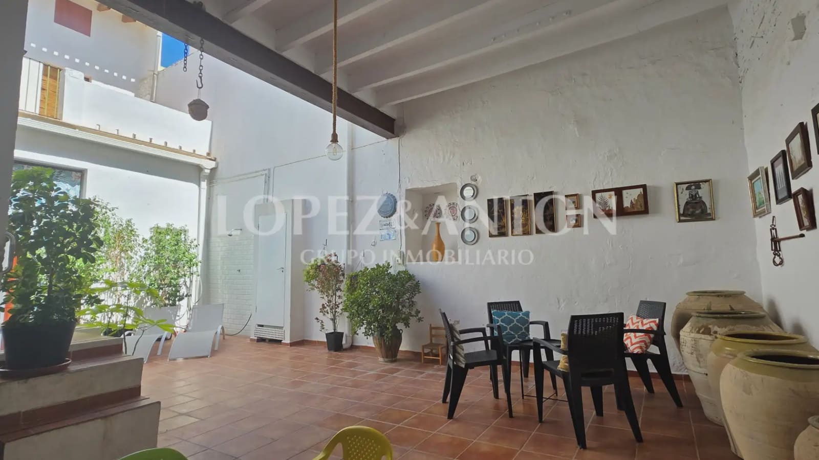 3 sypialnia Dom na sprzedaż w La Pobla de Vallbona z basenem - 395 000 € (Ref: 9902253)