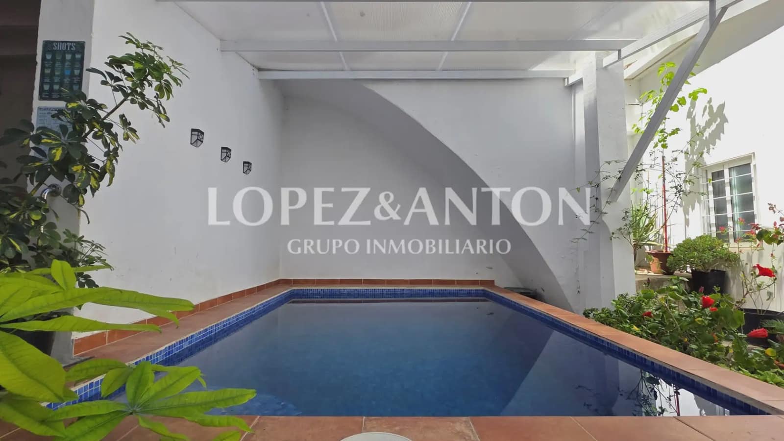 3 sypialnia Dom na sprzedaż w La Pobla de Vallbona z basenem - 395 000 € (Ref: 9902253)