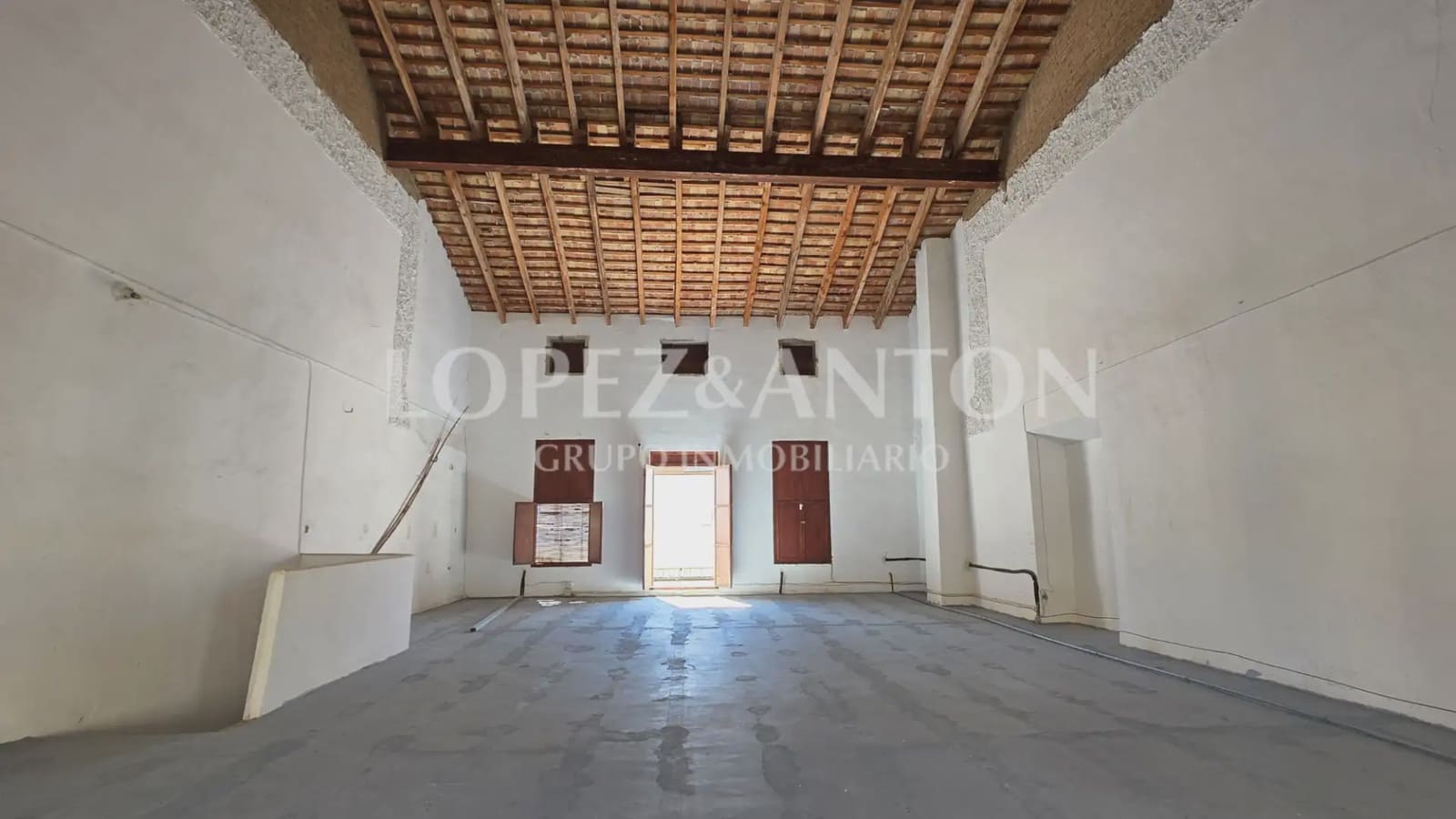 3 sypialnia Dom na sprzedaż w La Pobla de Vallbona z basenem - 395 000 € (Ref: 9902253)