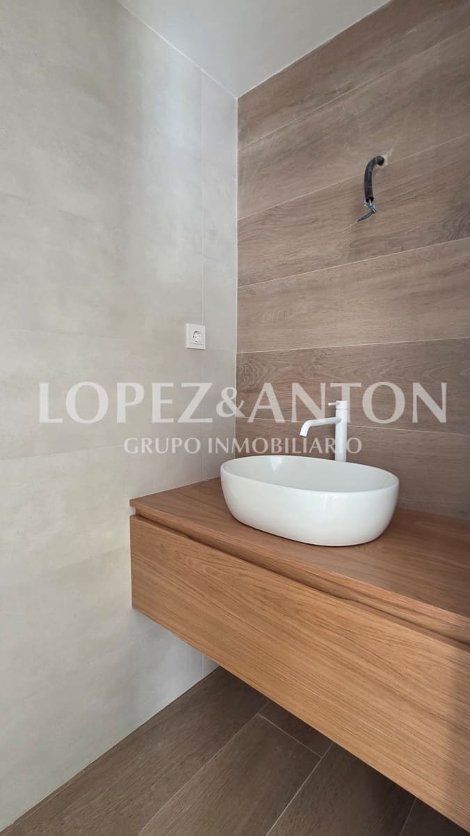 4 soveværelse Villa til salg i L'Eliana med swimmingpool garage - € 950.000 (Ref: 9944914)