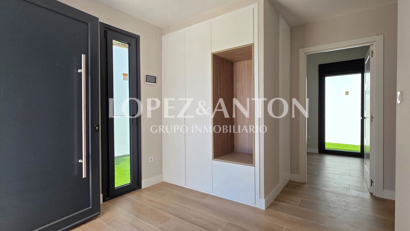 4 soveværelse Villa til salg i L'Eliana med swimmingpool garage - € 950.000 (Ref: 9944914)