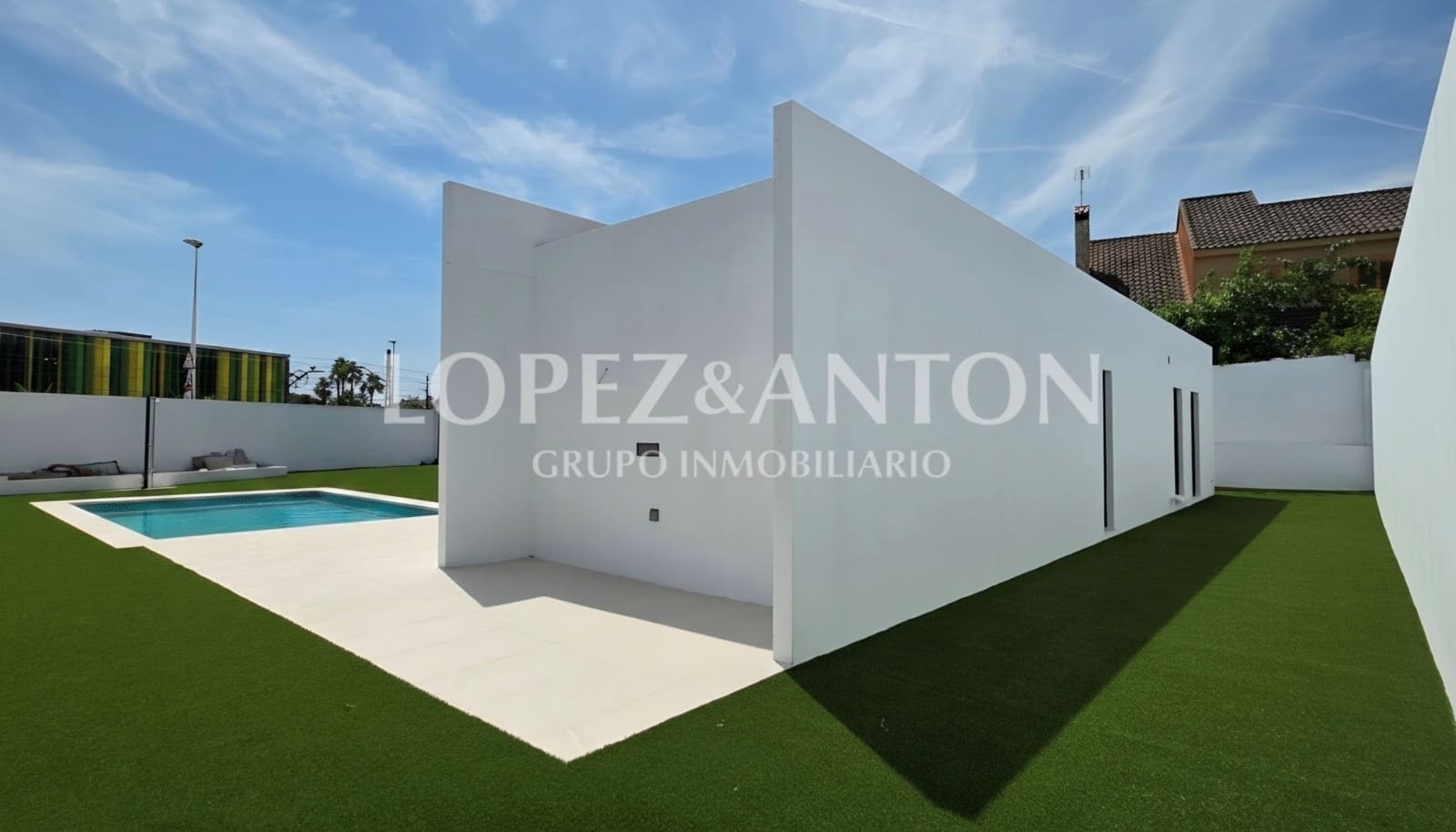 4 soveværelse Villa til salg i L'Eliana med swimmingpool garage - € 950.000 (Ref: 9944914)