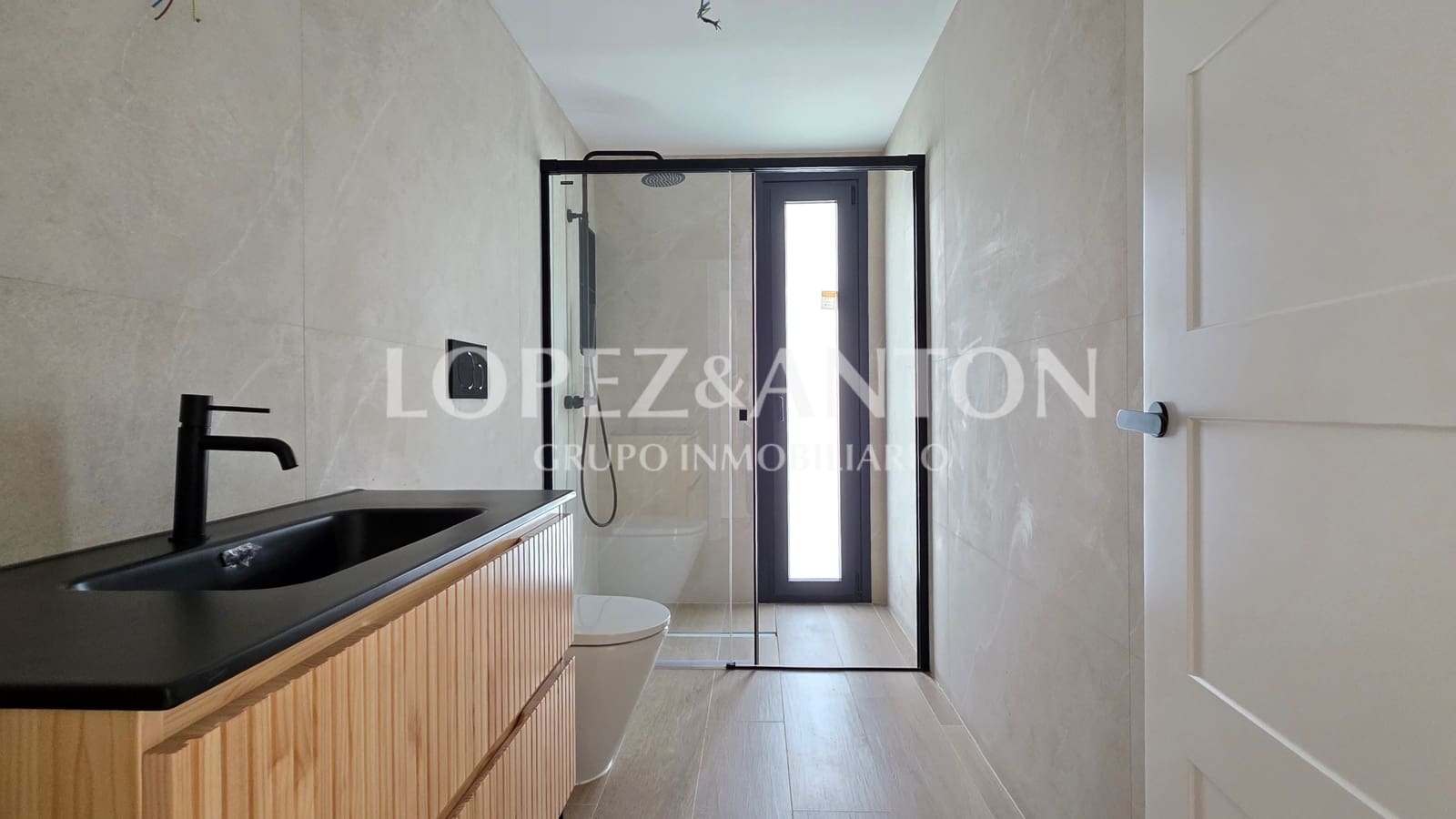 4 soveværelse Villa til salg i L'Eliana med swimmingpool garage - € 950.000 (Ref: 9944914)