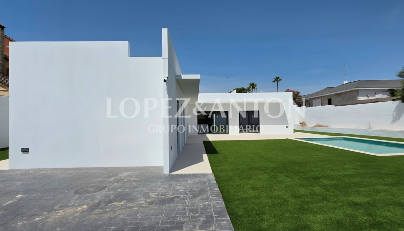 4 soveværelse Villa til salg i L'Eliana med swimmingpool garage - € 950.000 (Ref: 9944914)