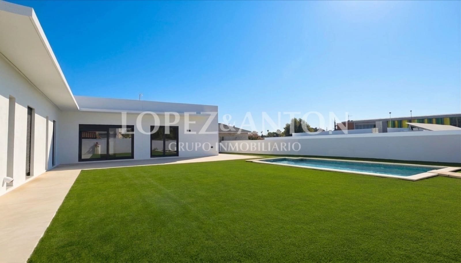 4 Zimmer Villa zu verkaufen in L'Eliana mit Pool Garage - 950.000 € (Ref: 9973795)