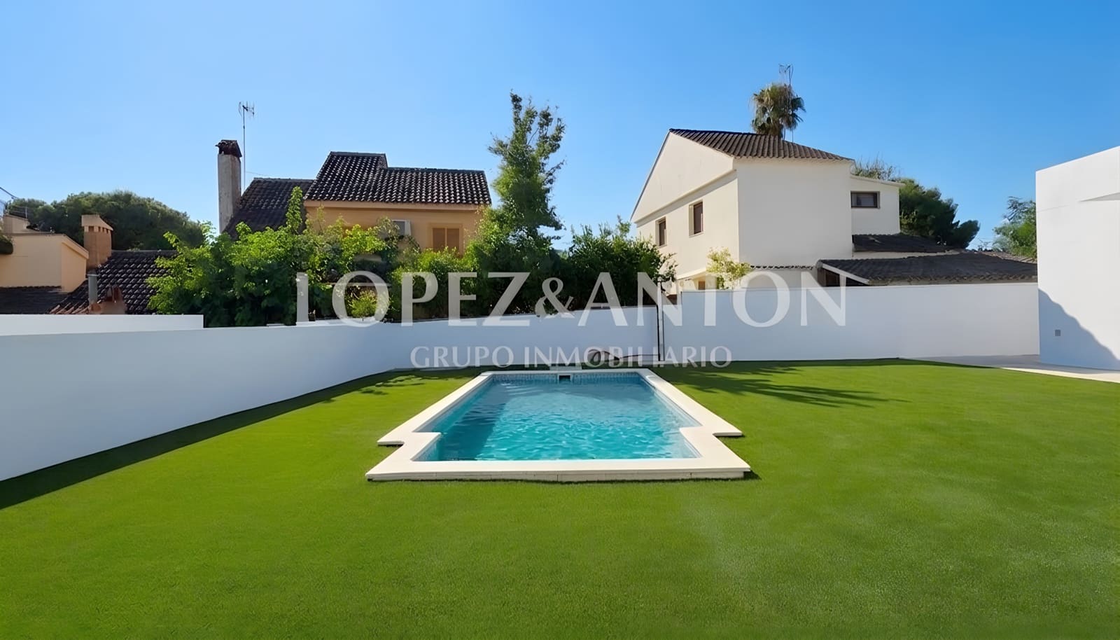 4 Zimmer Villa zu verkaufen in L'Eliana mit Pool Garage - 950.000 € (Ref: 9973795)