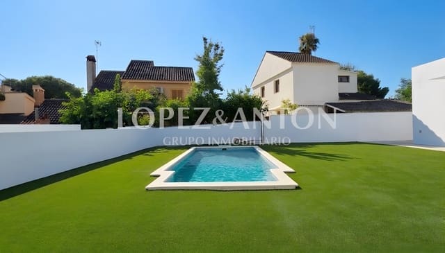 Chalet de 4 habitaciones en L'Eliana en venta con piscina garaje - 950.000 € (Ref: 9973795)