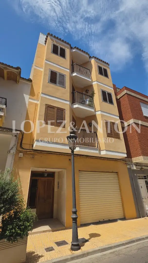 Flat te koop in L'Eliana - € 160.000 (Ref: 9981238)