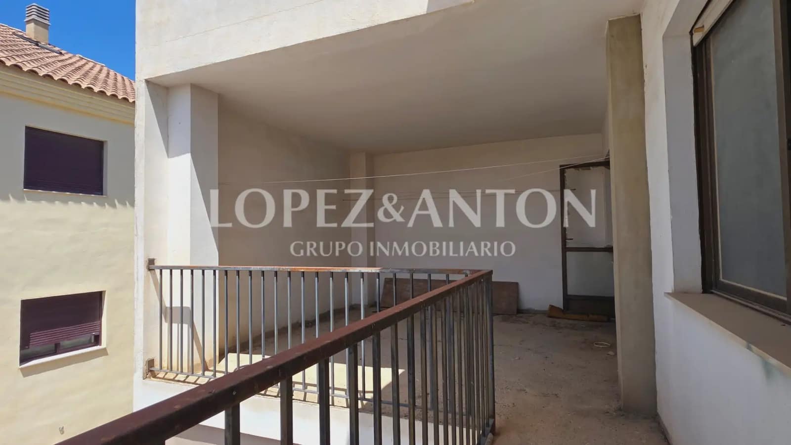 Flat te koop in L'Eliana - € 160.000 (Ref: 9981238)