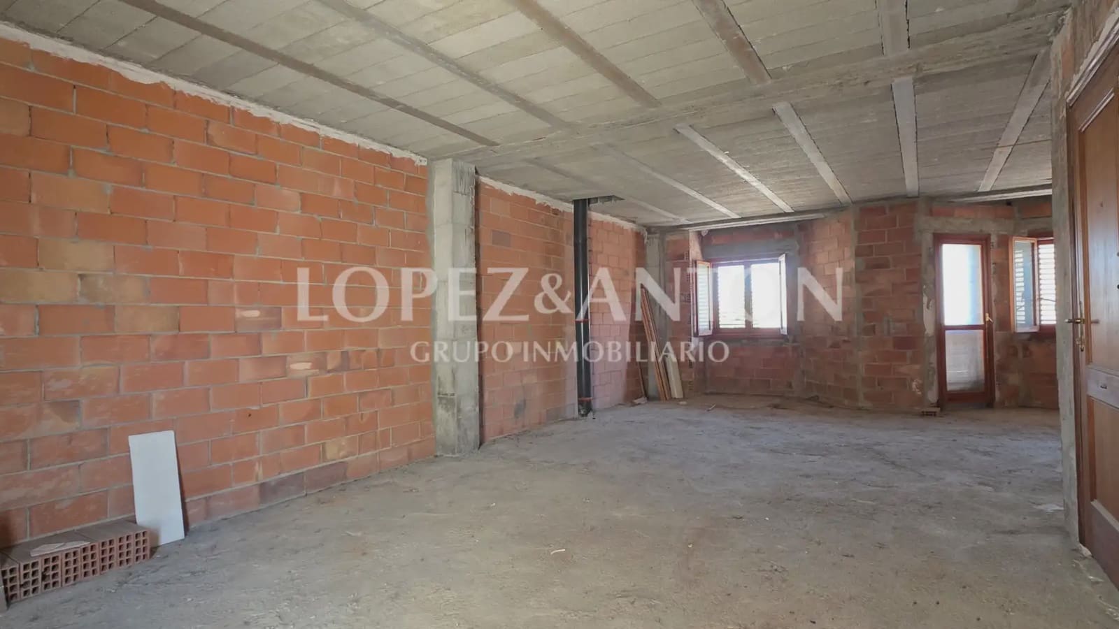 Flat te koop in L'Eliana - € 160.000 (Ref: 9981238)