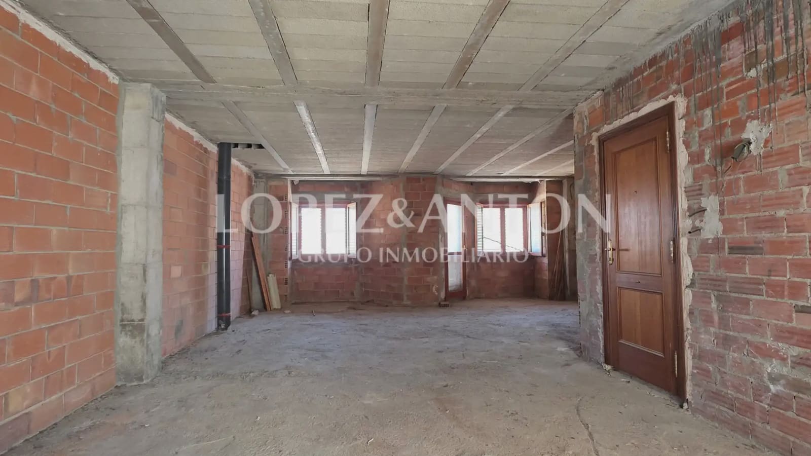 Flat te koop in L'Eliana - € 160.000 (Ref: 9981238)