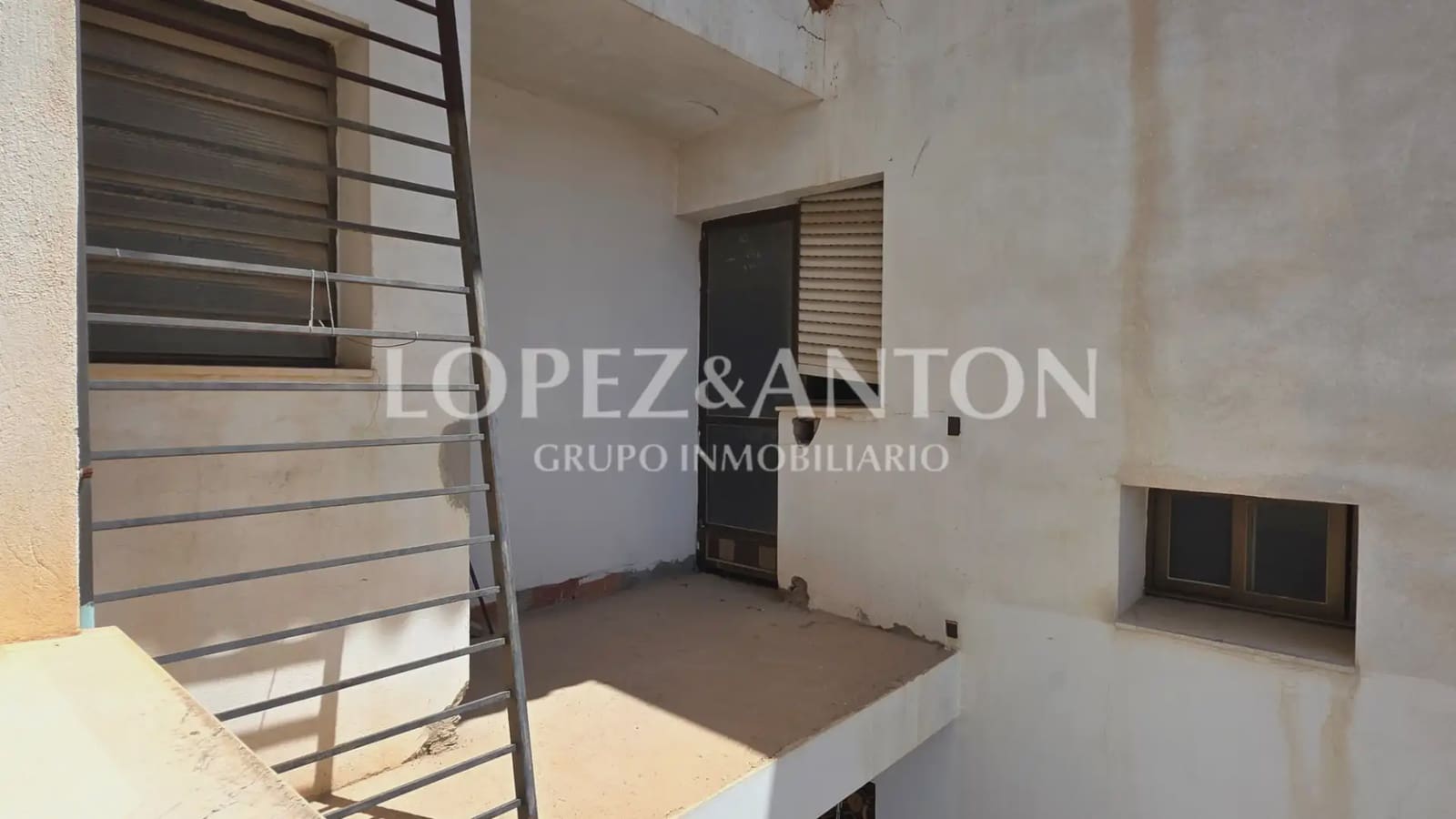 Flat te koop in L'Eliana - € 160.000 (Ref: 9981238)