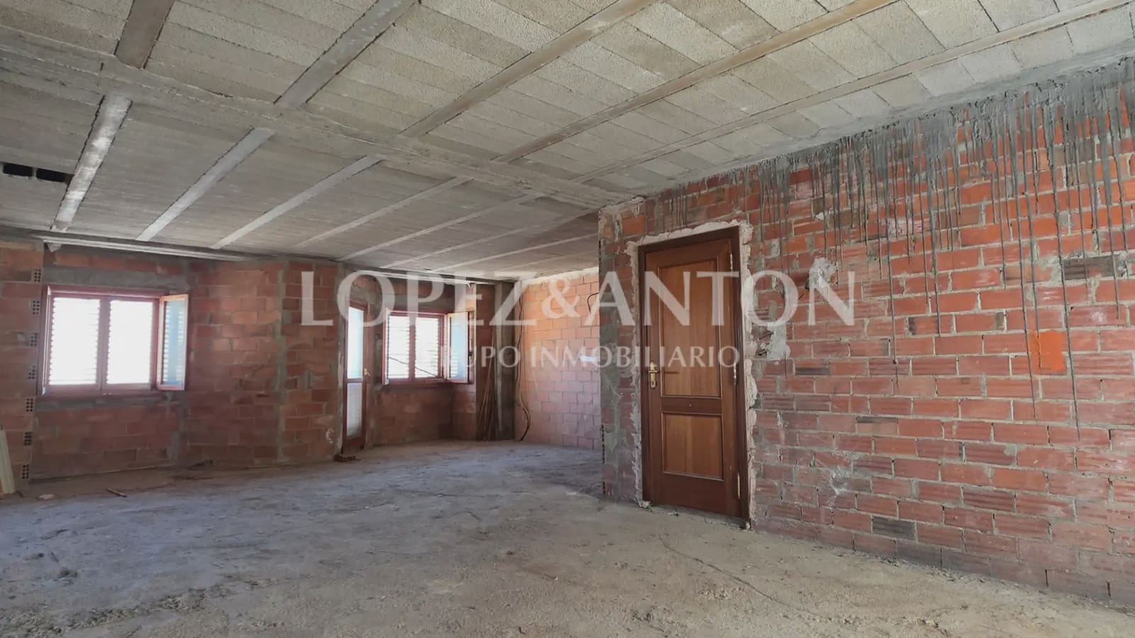 Flat te koop in L'Eliana - € 160.000 (Ref: 9981238)
