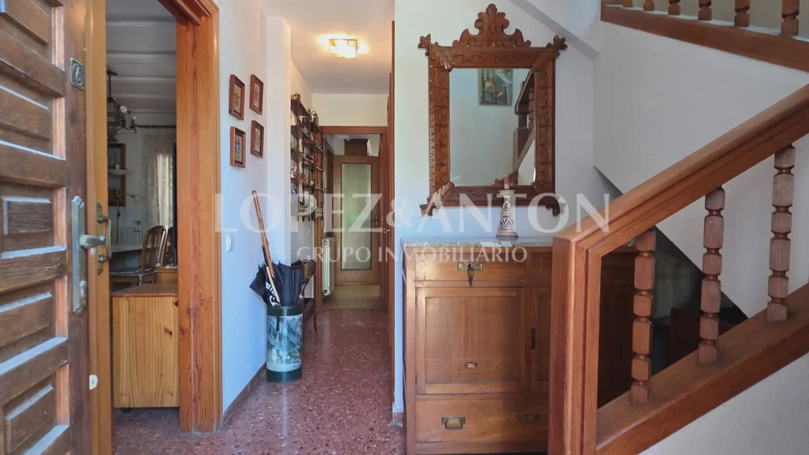 Chalet de 4 habitaciones en San Antonio de Benagéber en venta con piscina garaje - 490.000 € (Ref: 9981239)