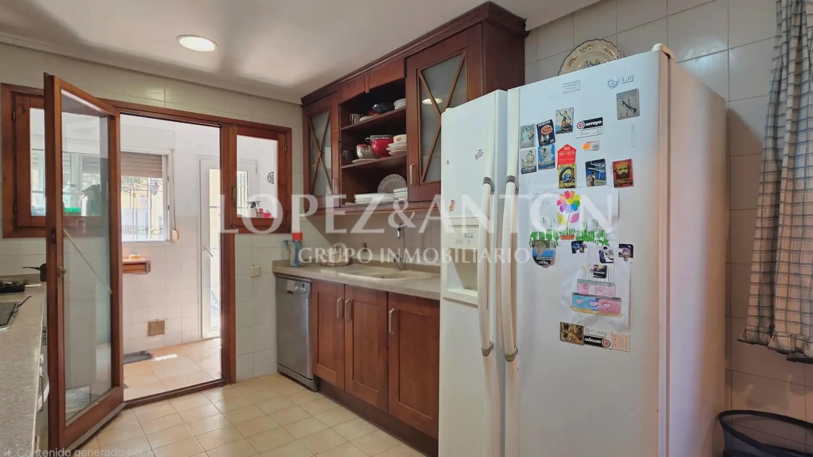 Chalet de 4 habitaciones en San Antonio de Benagéber en venta con piscina garaje - 490.000 € (Ref: 9981239)