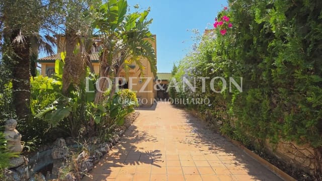 4 slaapkamer Villa te koop in San Antonio de Benagéber met zwembad garage - € 490.000 (Ref: 9981239)