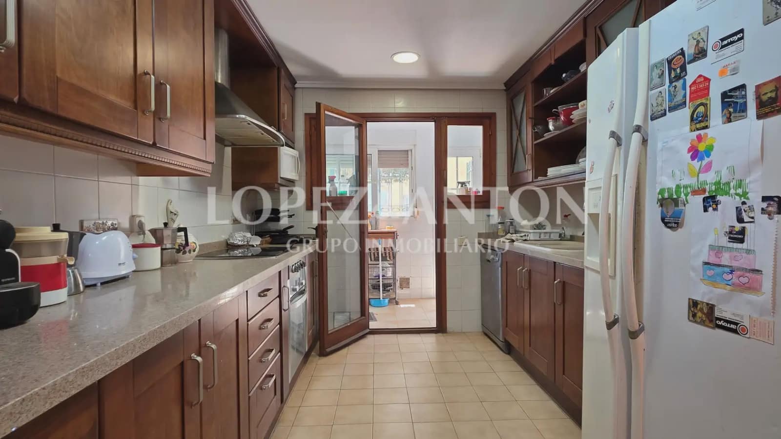 Chalet de 4 habitaciones en San Antonio de Benagéber en venta con piscina garaje - 490.000 € (Ref: 9981239)