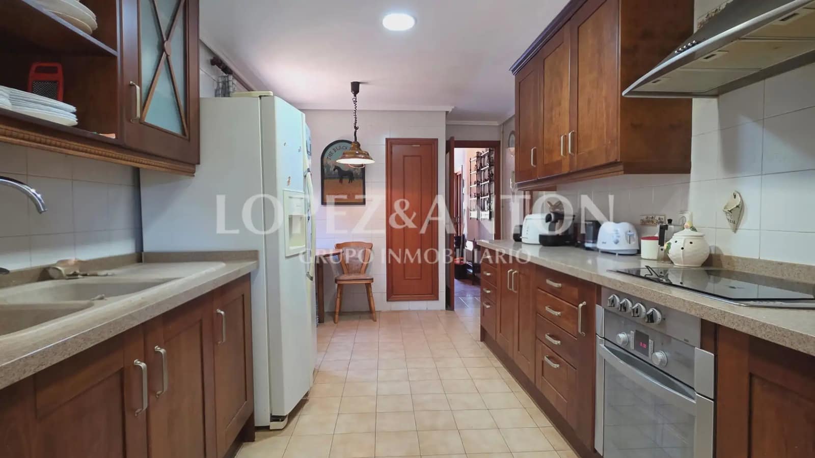 Chalet de 4 habitaciones en San Antonio de Benagéber en venta con piscina garaje - 490.000 € (Ref: 9981239)