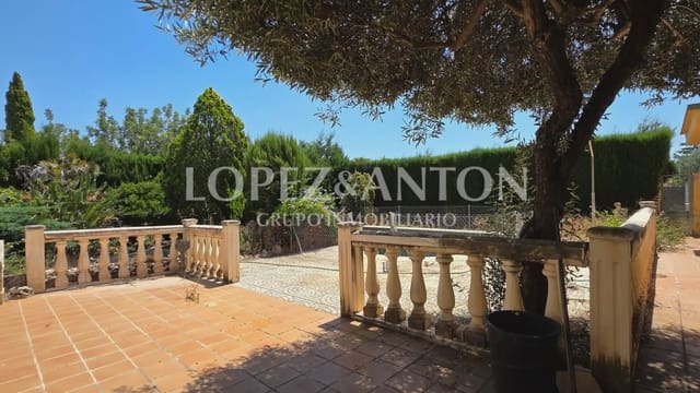 4 slaapkamer Villa te koop in San Antonio de Benagéber met zwembad garage - € 490.000 (Ref: 9981239)