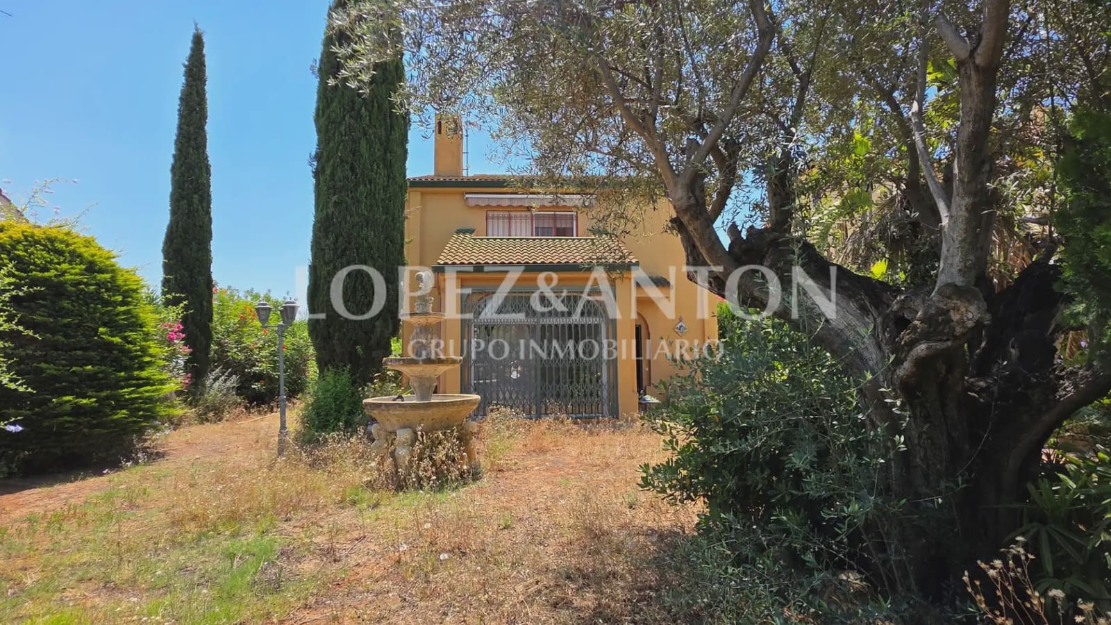 Chalet de 4 habitaciones en San Antonio de Benagéber en venta con piscina garaje - 490.000 € (Ref: 9981239)