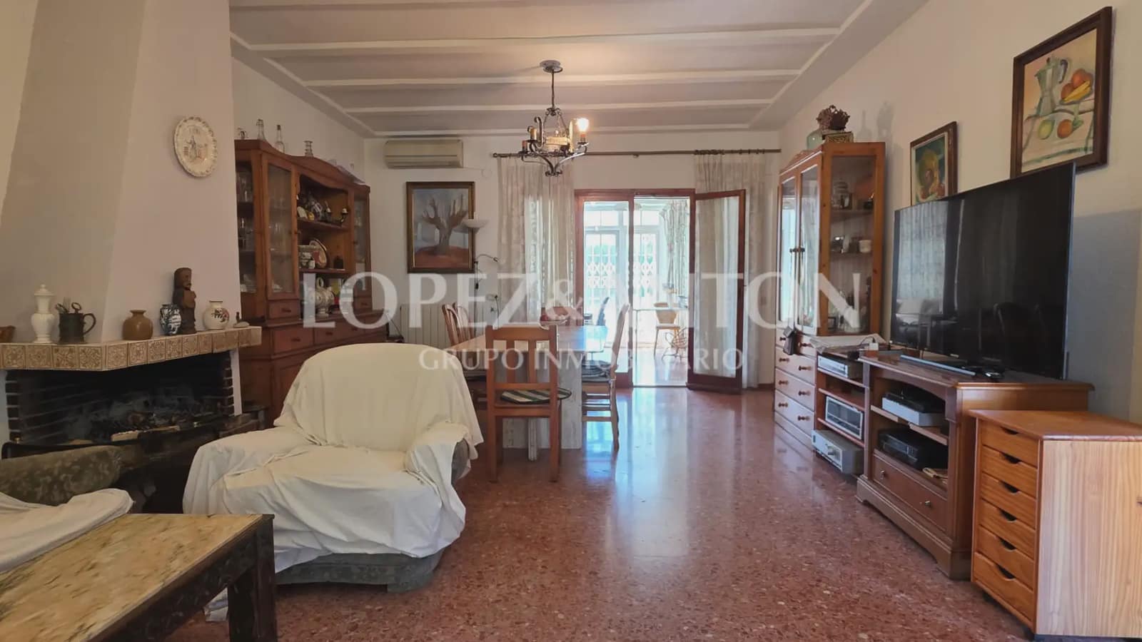 Chalet de 4 habitaciones en San Antonio de Benagéber en venta con piscina garaje - 490.000 € (Ref: 9981239)