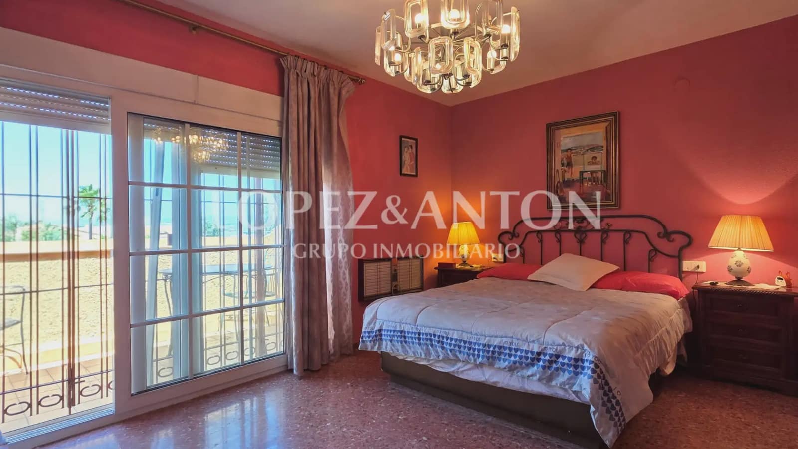 Chalet de 4 habitaciones en San Antonio de Benagéber en venta con piscina garaje - 490.000 € (Ref: 9981239)