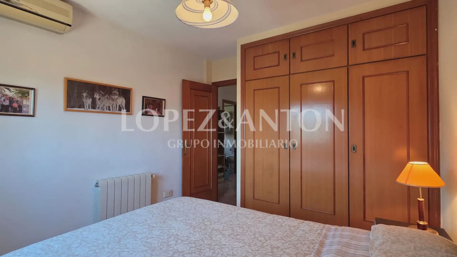Chalet de 4 habitaciones en San Antonio de Benagéber en venta con piscina garaje - 490.000 € (Ref: 9981239)