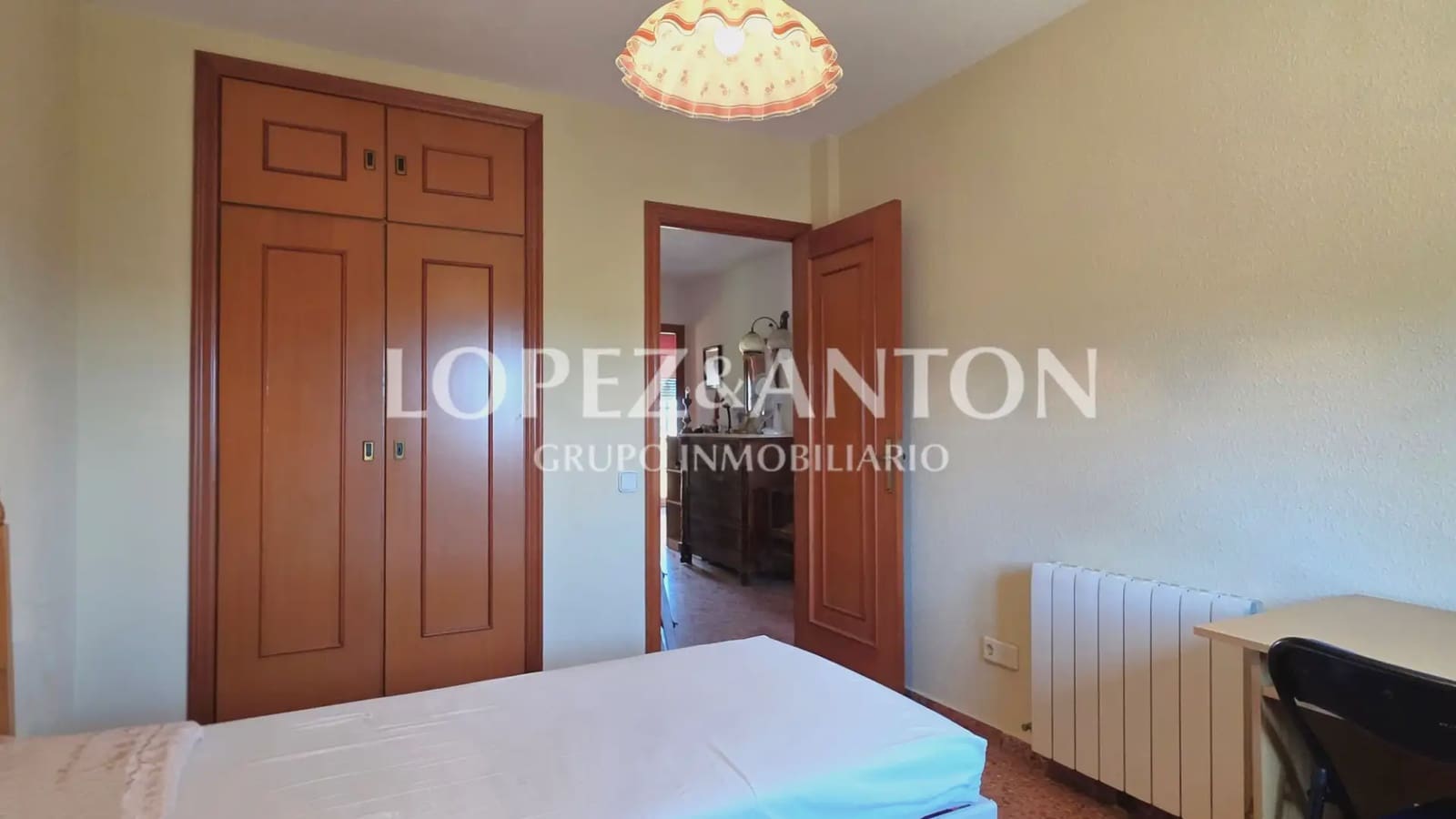 Chalet de 4 habitaciones en San Antonio de Benagéber en venta con piscina garaje - 490.000 € (Ref: 9981239)