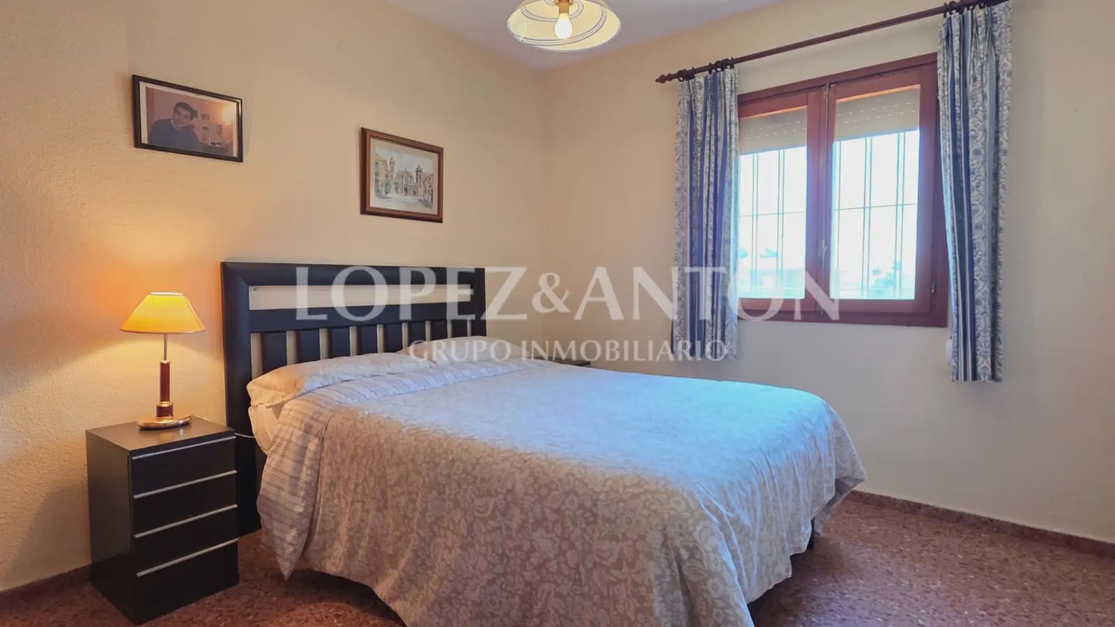 Chalet de 4 habitaciones en San Antonio de Benagéber en venta con piscina garaje - 490.000 € (Ref: 9981239)