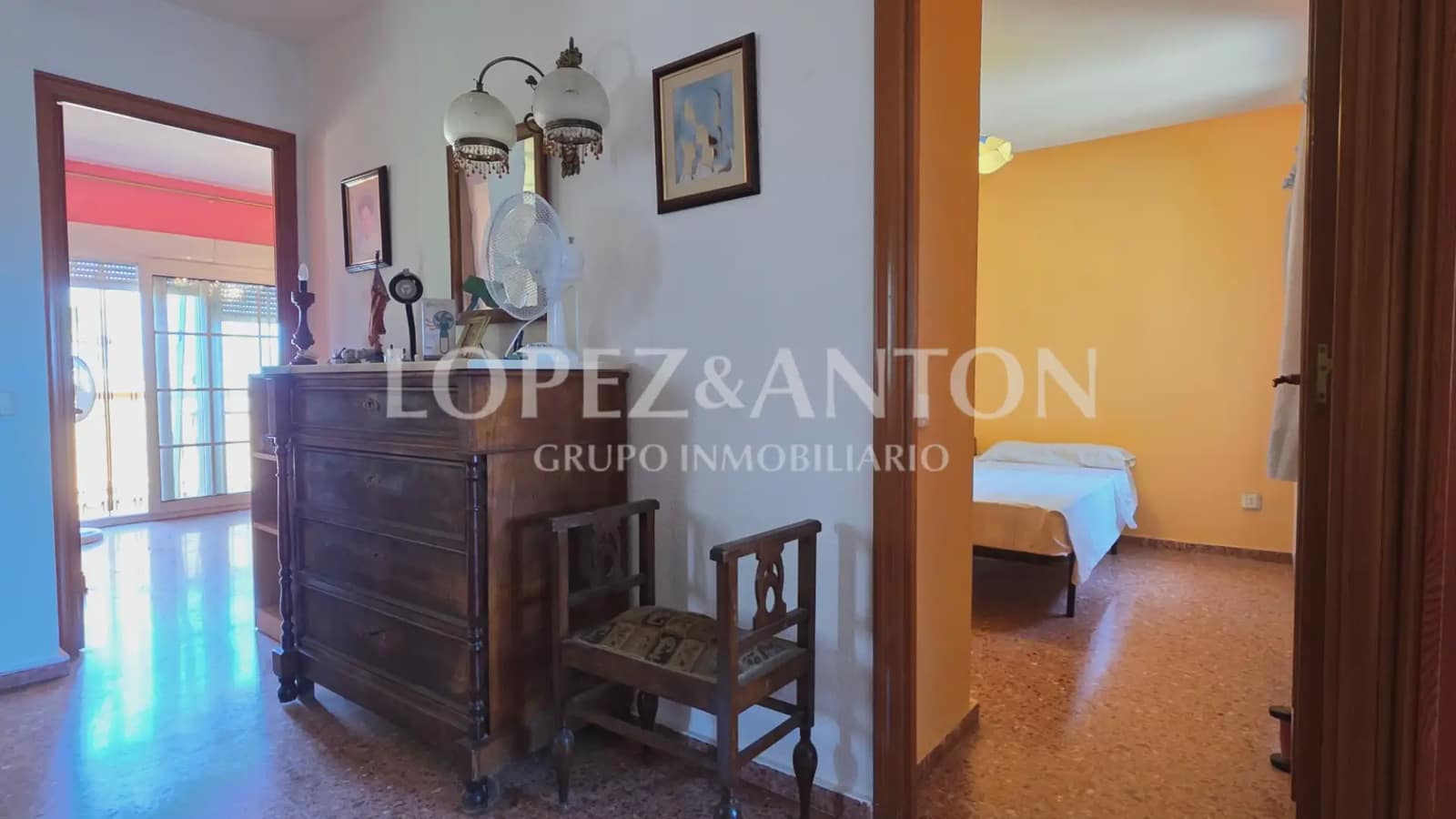 Chalet de 4 habitaciones en San Antonio de Benagéber en venta con piscina garaje - 490.000 € (Ref: 9981239)