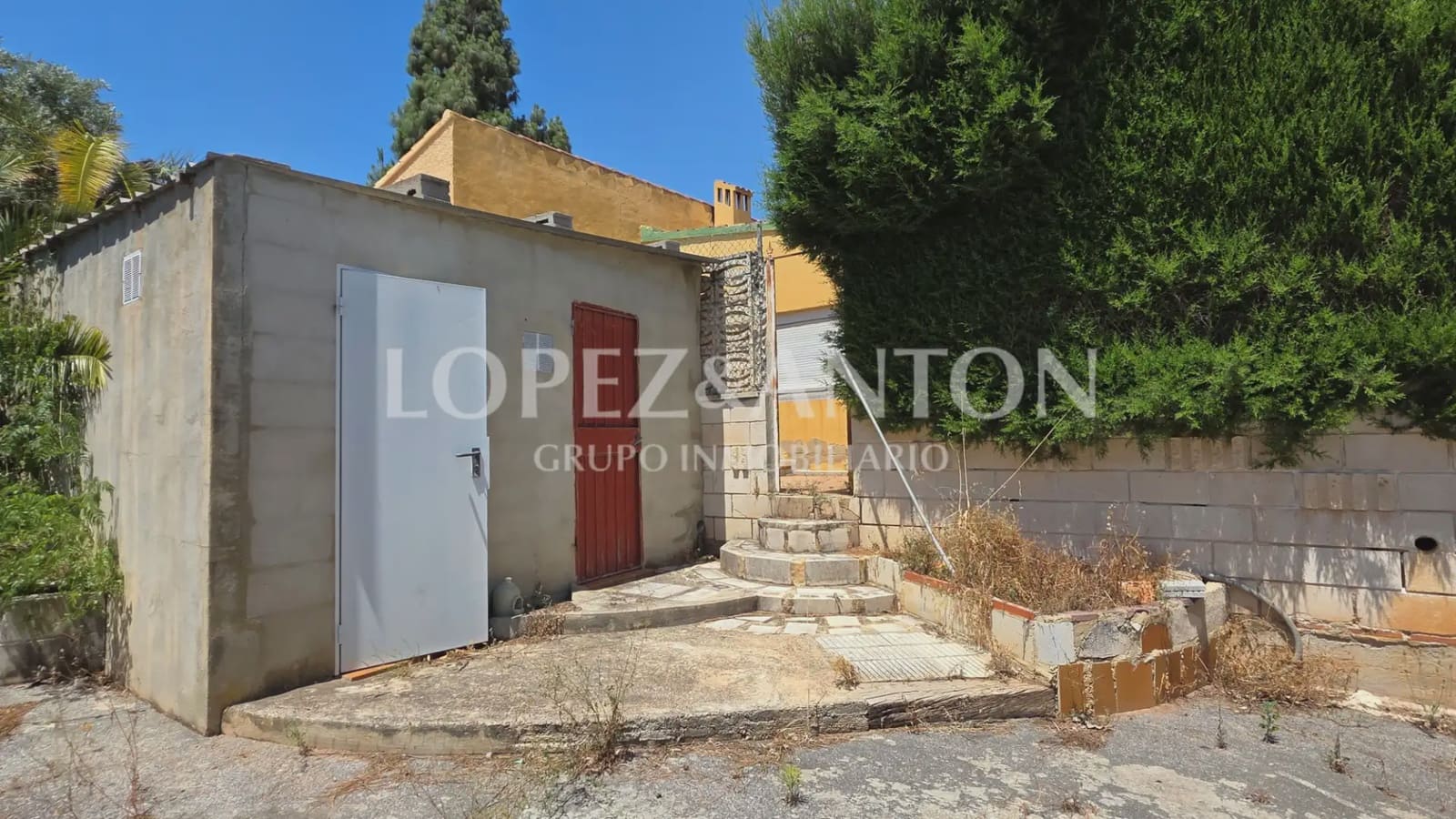 Chalet de 4 habitaciones en San Antonio de Benagéber en venta con piscina garaje - 490.000 € (Ref: 9981239)