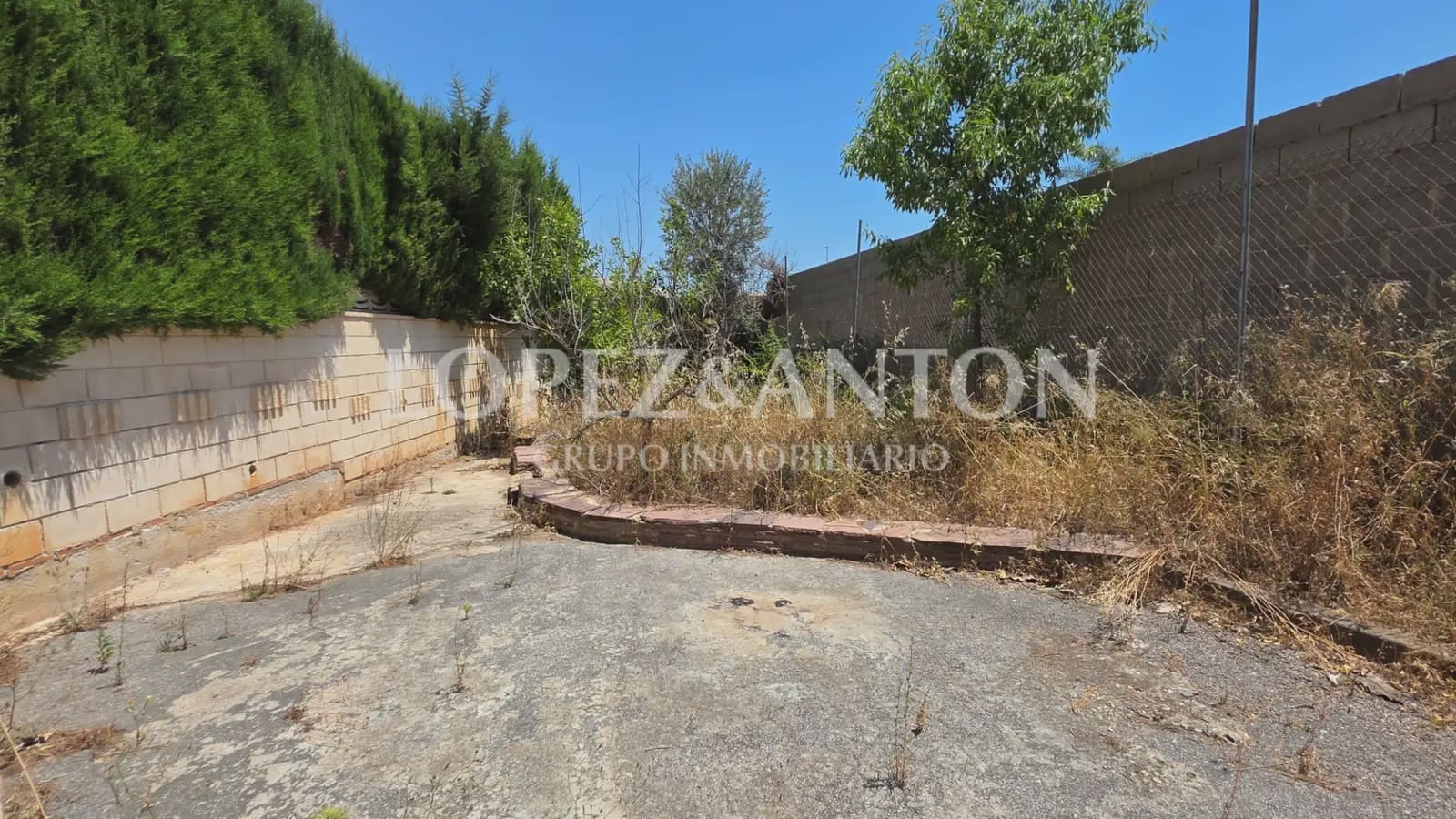 Chalet de 4 habitaciones en San Antonio de Benagéber en venta con piscina garaje - 490.000 € (Ref: 9981239)